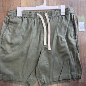 NEW Goodfellow Men's Olive Green Shorts Sz. M